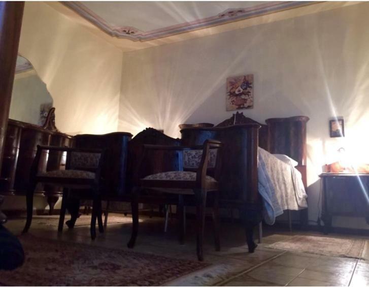 Bed and Breakfast Felix House à Codevilla Extérieur photo